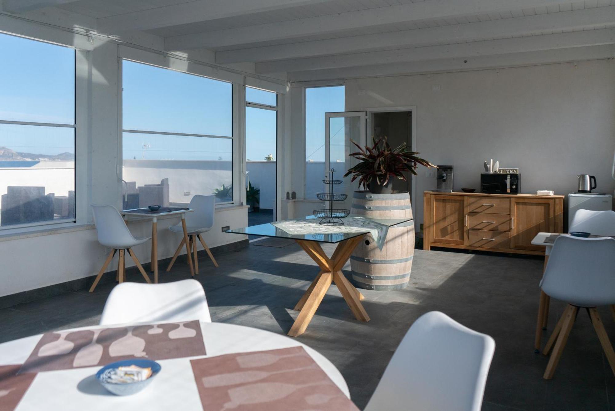 Ponente & Maestro Rooms Favignana Dış mekan fotoğraf
