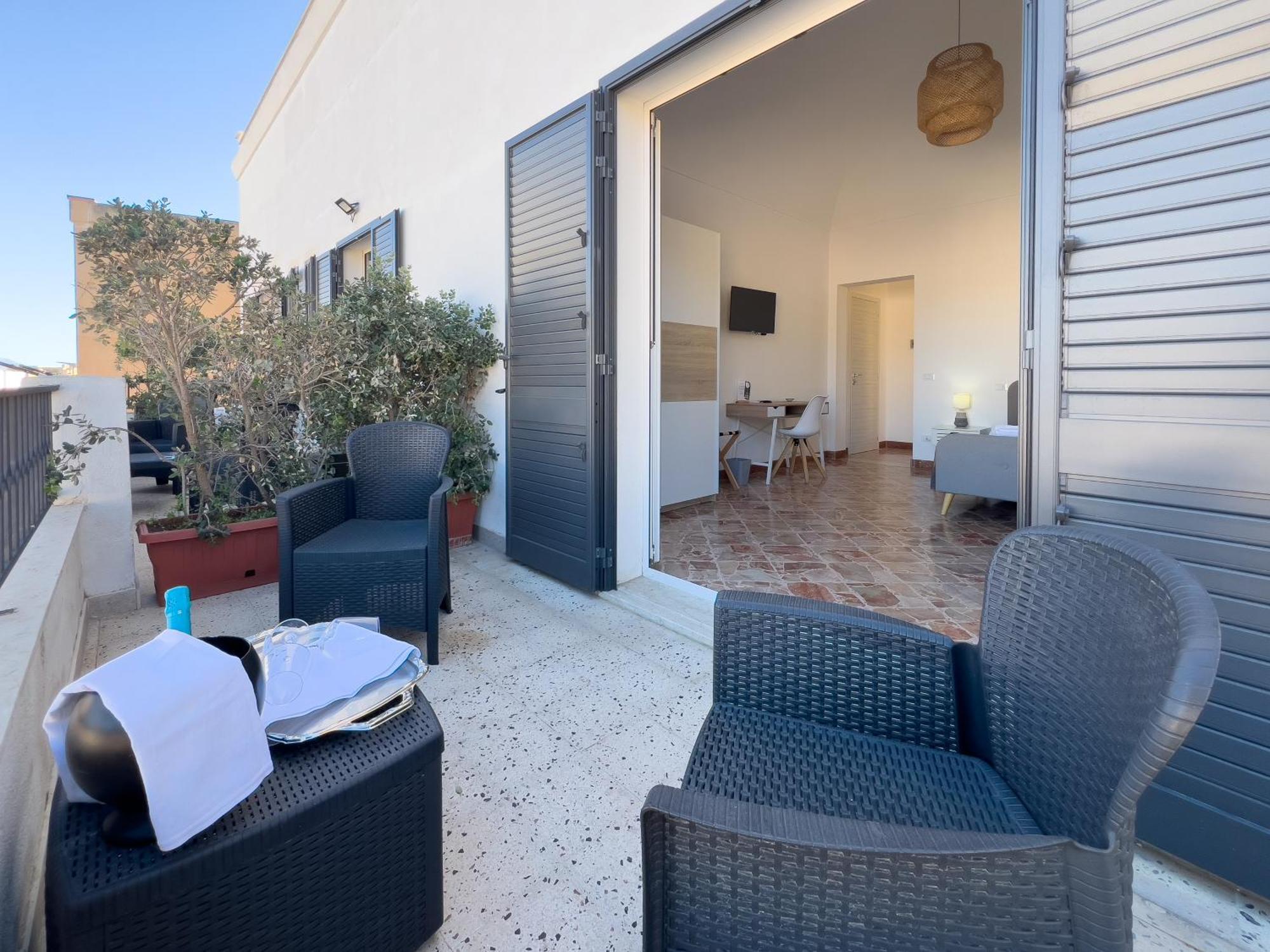 Ponente & Maestro Rooms Favignana Dış mekan fotoğraf
