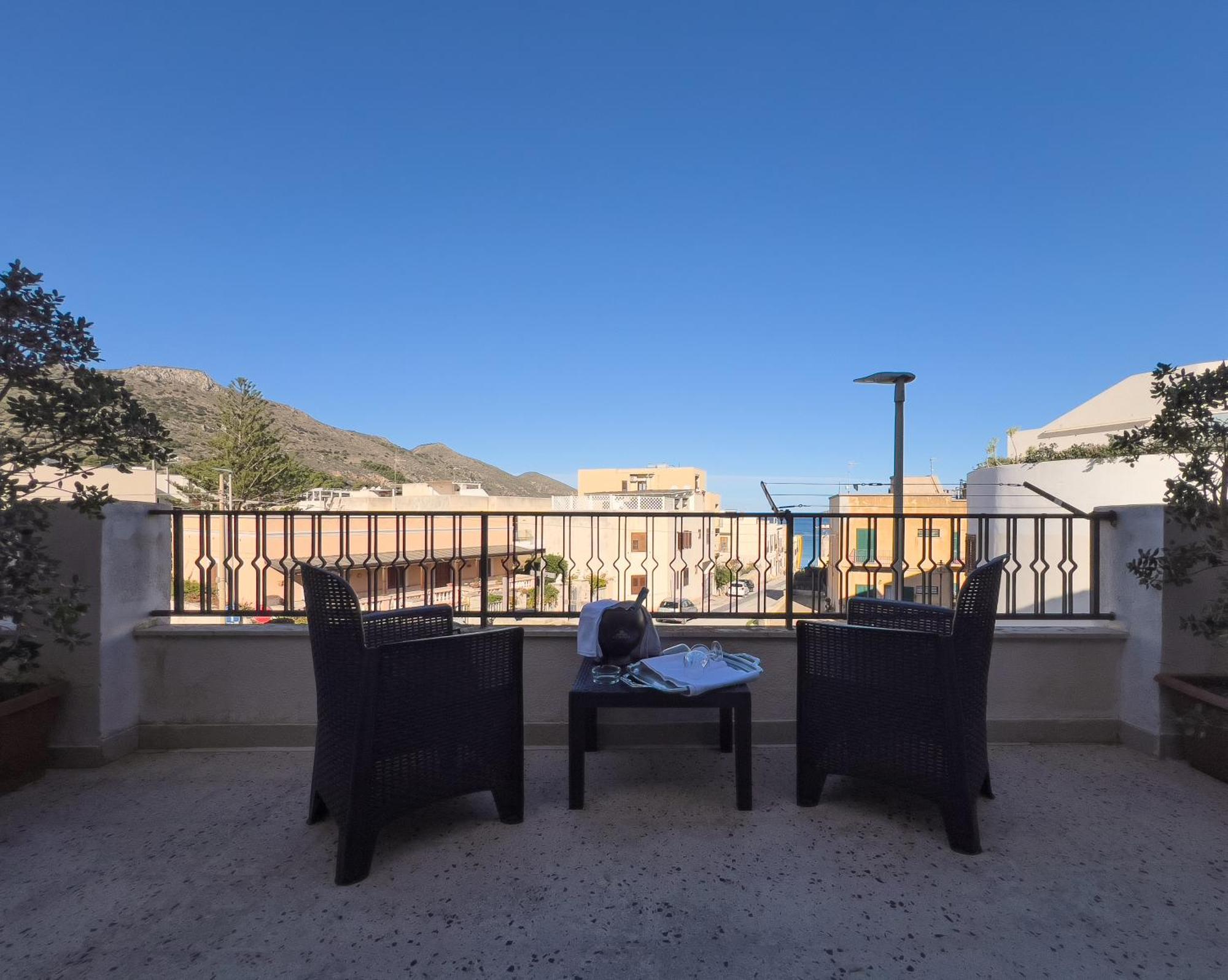 Ponente & Maestro Rooms Favignana Dış mekan fotoğraf